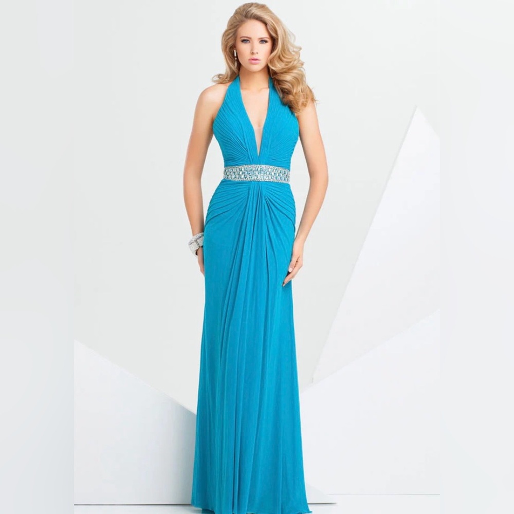🌸Tony Bowls Paris Jersey Halter Gown